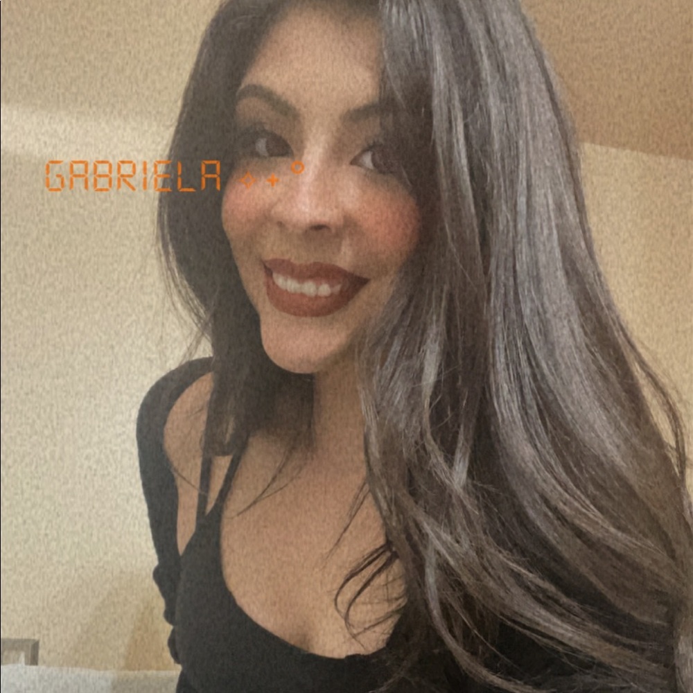Meet your Posher, Gabriela ☆꧁༒